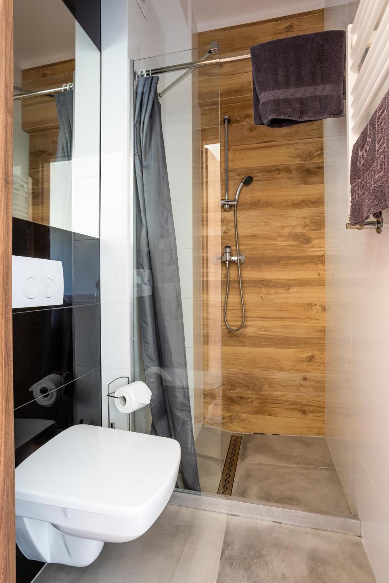 Noclegijarocin Bed & Breakfast Bagian luar foto