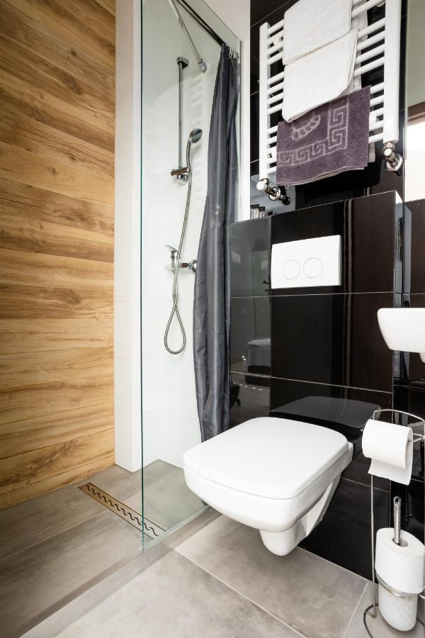 Noclegijarocin Bed & Breakfast Bagian luar foto