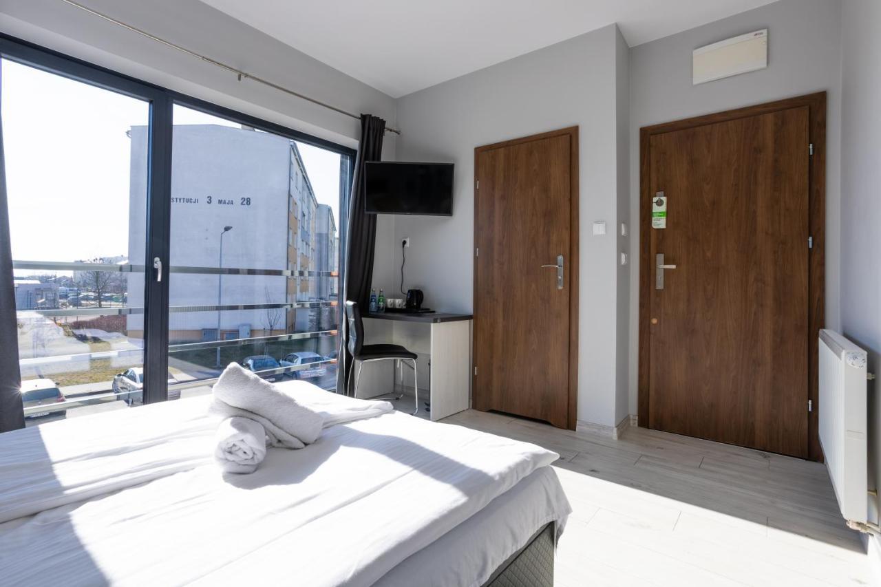 Noclegijarocin Bed & Breakfast Bagian luar foto