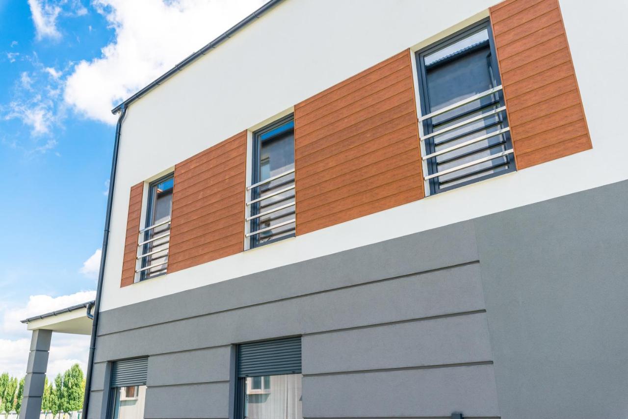 Noclegijarocin Bed & Breakfast Bagian luar foto